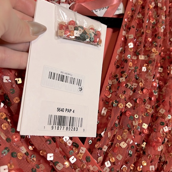 NWT MAC Duggal - 5640 Draped Sleeve V Neck Gown - Paprika - Picture 5 of 6